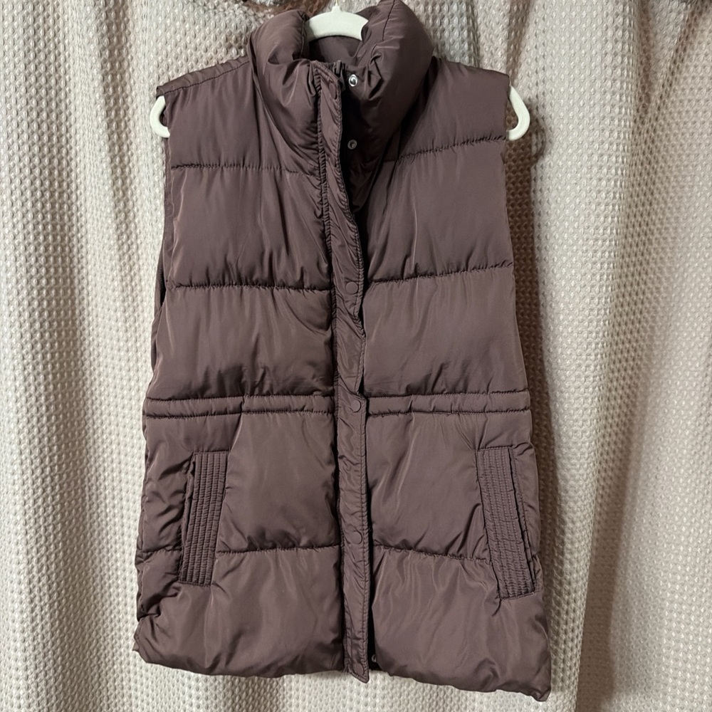 Stradivarius Chocolate Puffer Vest